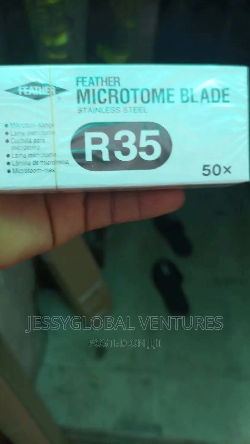 Microtome Blade R35 Feather