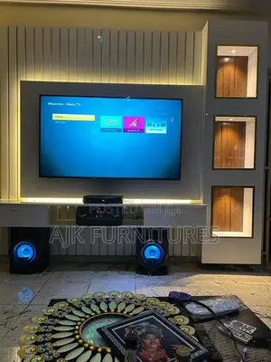 Unique T v Console