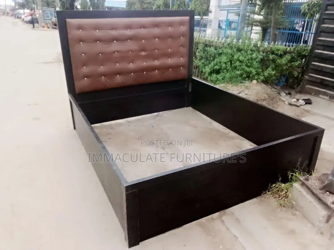 4andhalfby6 Bedframe