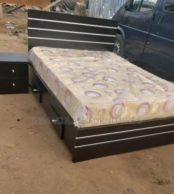 4andhalfby6 Bedframe