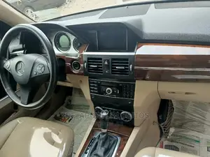 Mercedes-Benz GLK-Class 350 4MATIC 2012 White