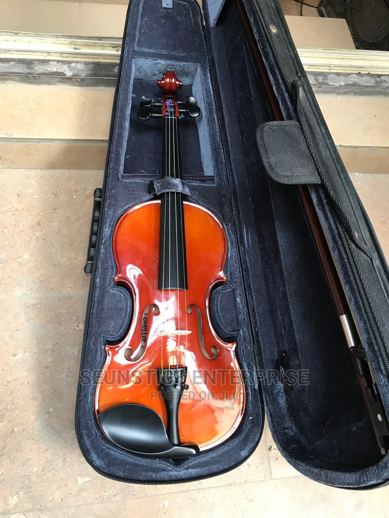 Roweller Professional 4/4 Violin