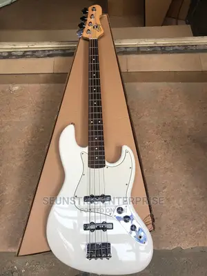 Swing Guitar Technology Four String Bass