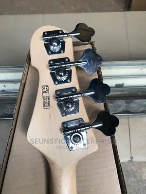 Swing Guitar Technology Four String Bass