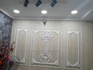 Wainscoting / Wall Cornice at 3800 Per Length