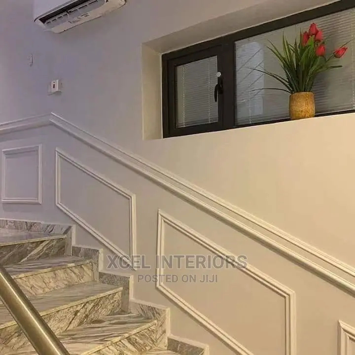 Wainscoting / Wall Cornice at 3800 Per Length