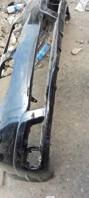 Empty Front Tokunbor Bumper Pontiac Vibe 2005