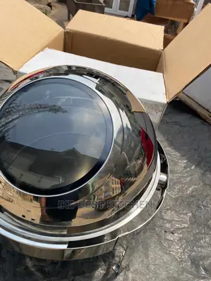 Round Chaffing Dishes With Glass