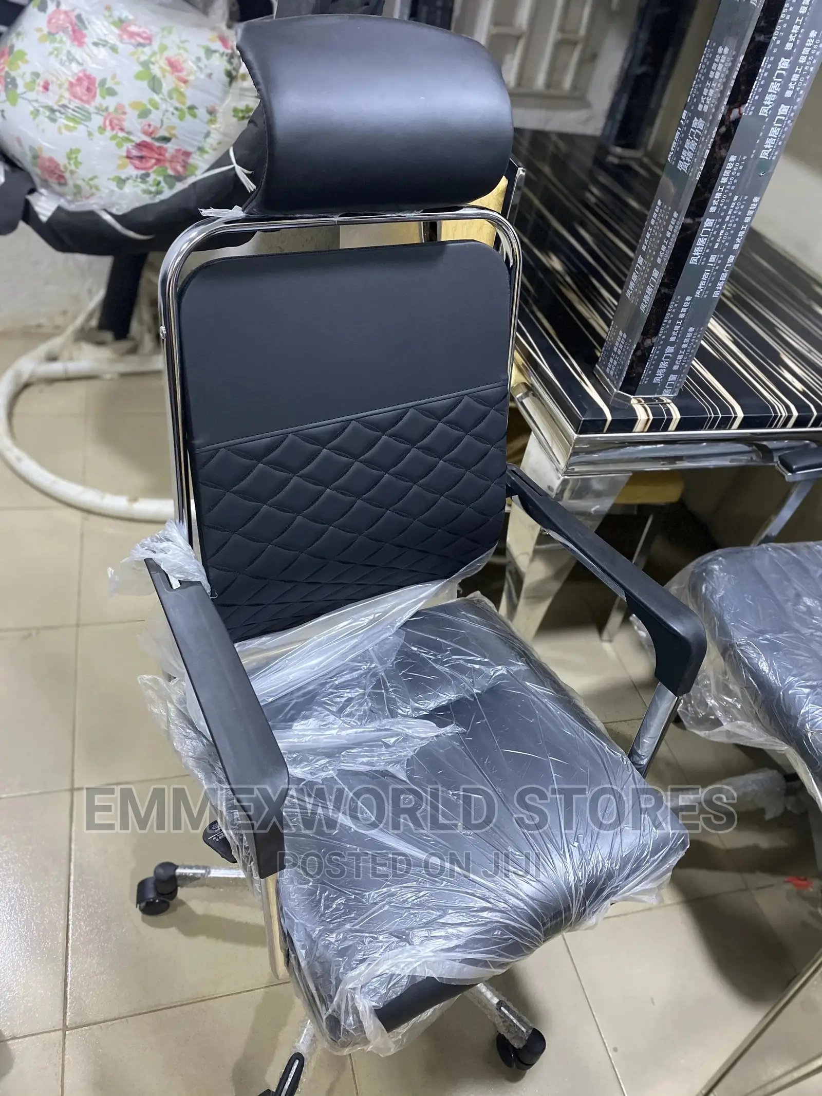 Sleek Office Chair With Headrest