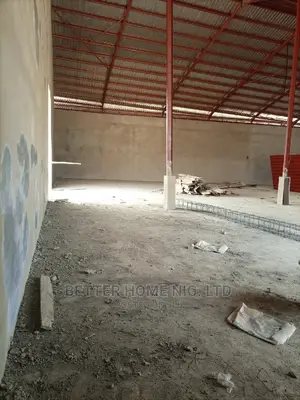 Warehouse 10000 Square Meter Capacity