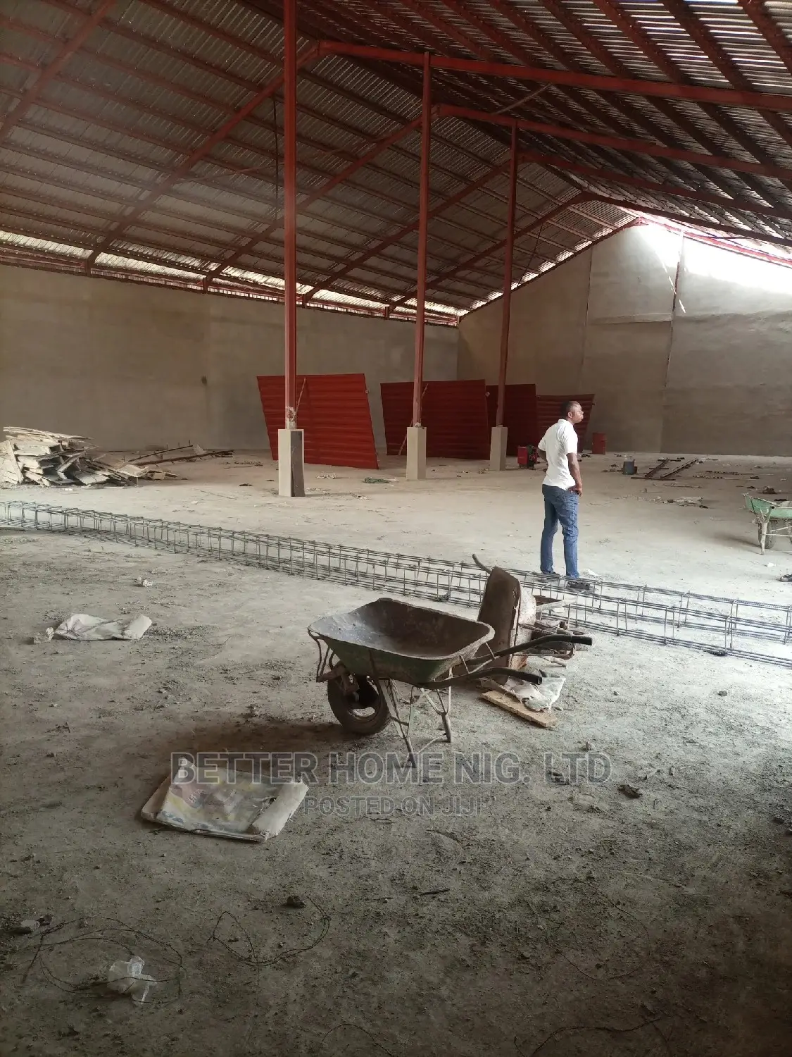 Warehouse 10000 Square Meter Capacity
