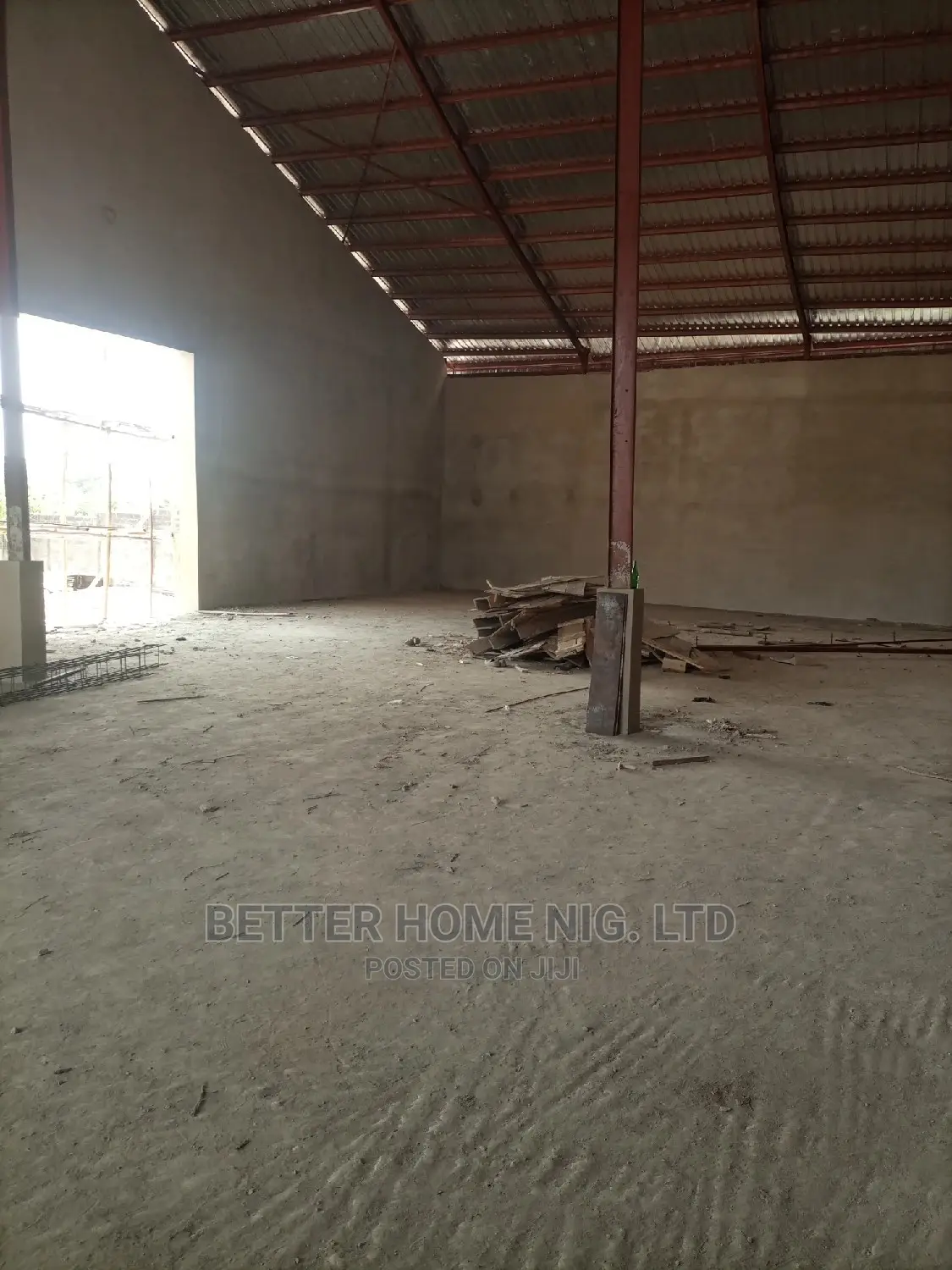 Warehouse 10000 Square Meter Capacity