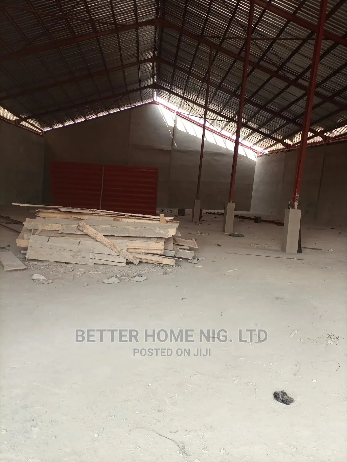 Warehouse 10000 Square Meter Capacity
