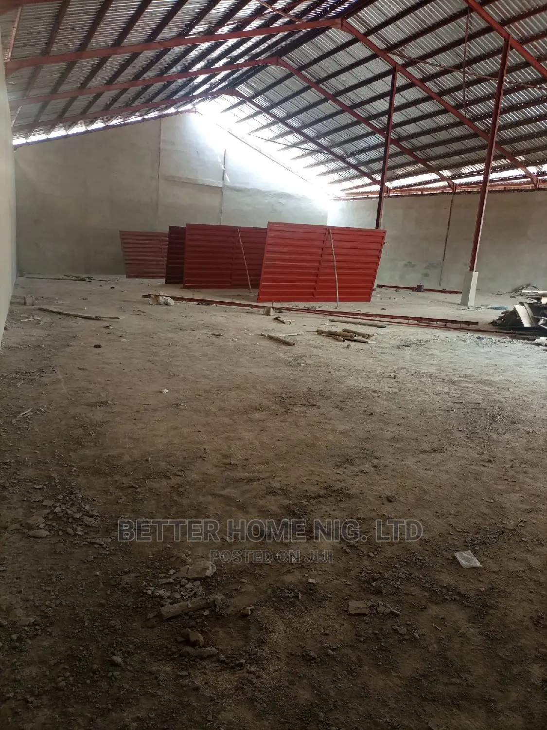 Warehouse 10000 Square Meter Capacity