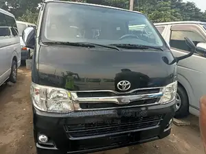 Toyota HiAce 2009 Black