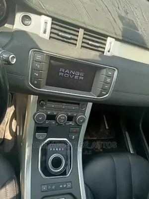Land Rover Range Rover Evoque Pure AWD 5-Door 2013 Black