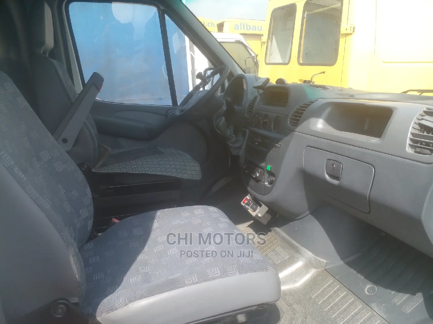 Mercedes-Benz Sprinter 2005 White