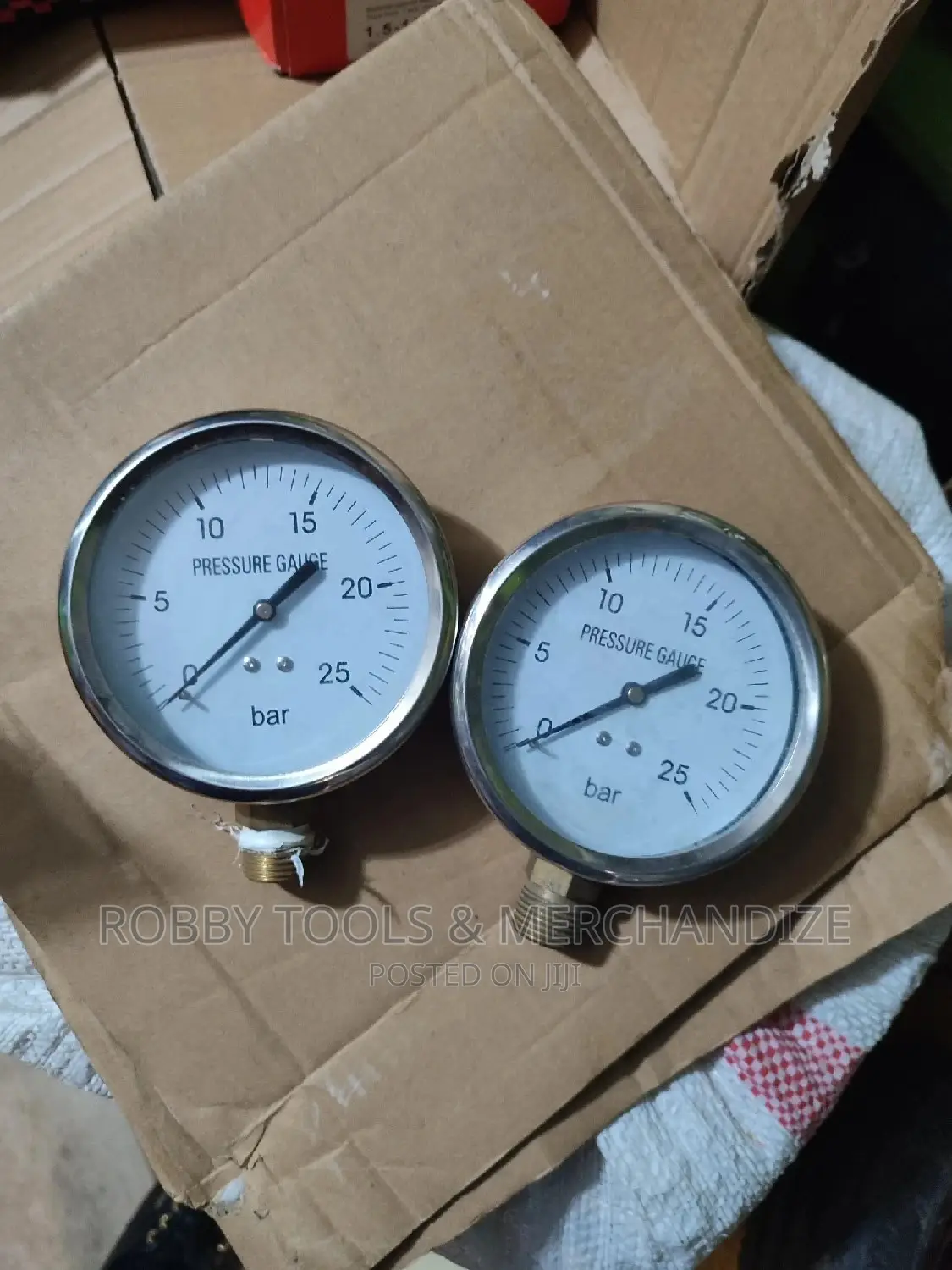 Pressure Gauge 25 Bar 4" (100mm)