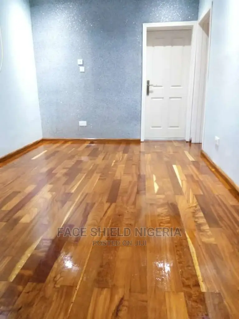 Solid Hardwood Floors