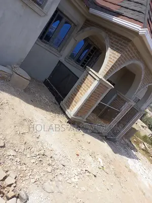 Handrail With Dack Glass