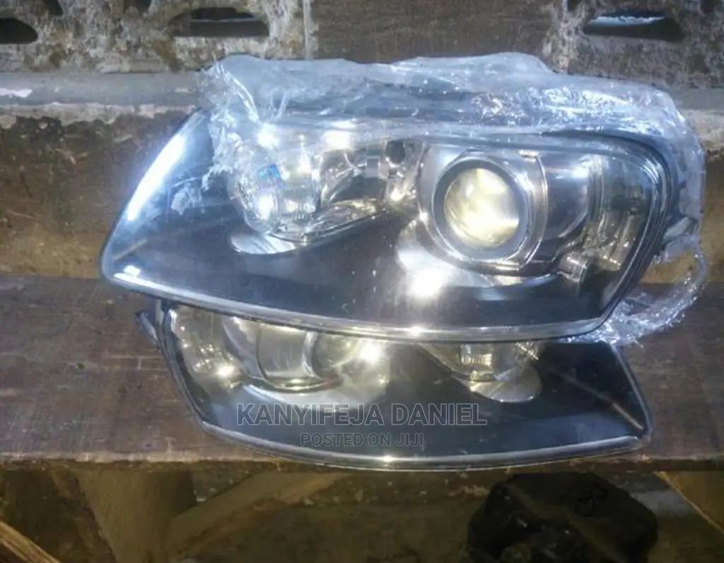 Headlight Tourage 2005 Tinded Type
