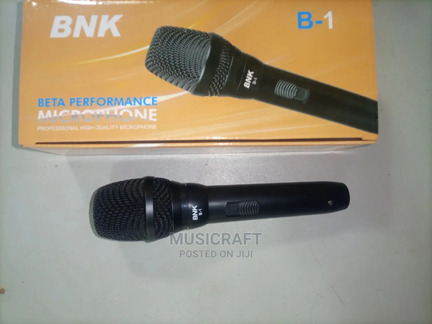 BNK Wired Microphone