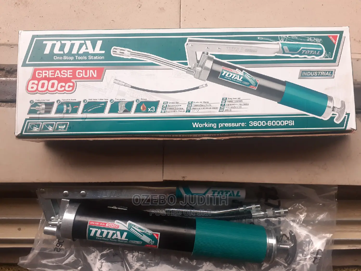 Total Hand Grease Pump Gun