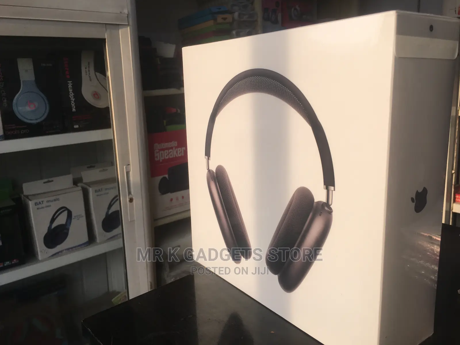 Airpods Max With Smark Case