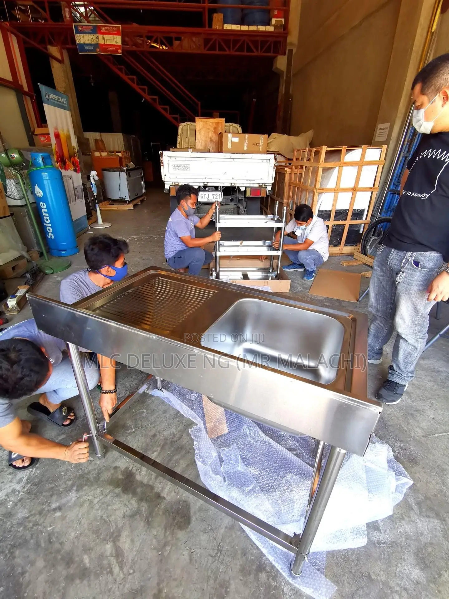 STAINLESS STEEL Kitchen Sink/Single Sink With Compartment