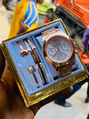 Micheal Kor Female Wristwatch With Bracelet