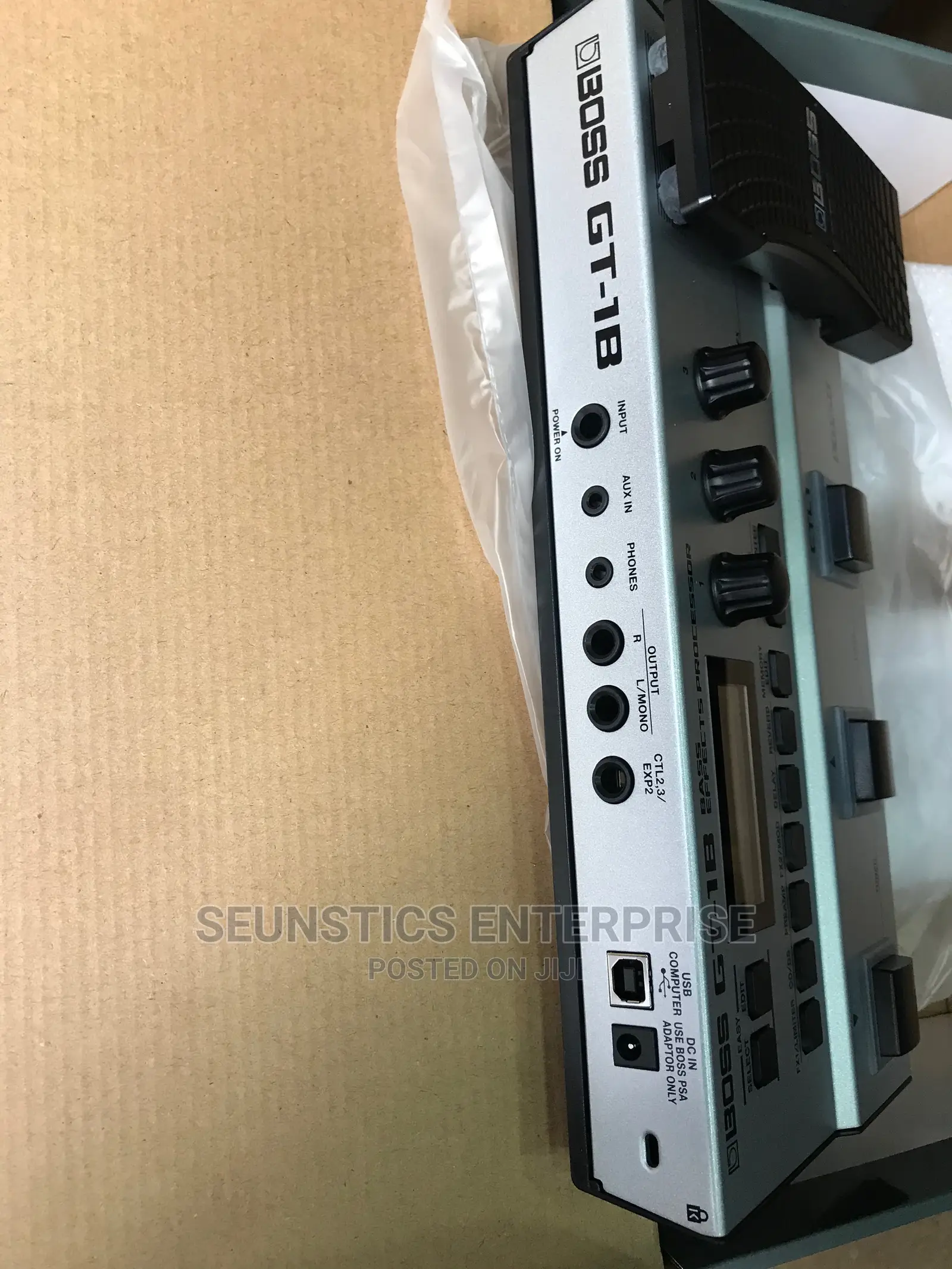 Boss Gt- 1b Bass Effects Processor Pedal
