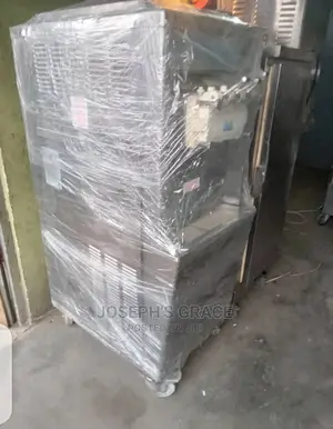 Industrial Ice-cream (Batch 3 Nozzel) Machine. (Germany)