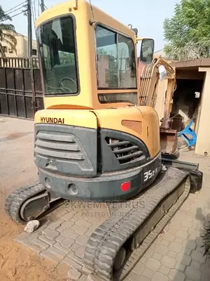 2015 New Arrival (Robex35z-9) Hyundai Excavator Machine