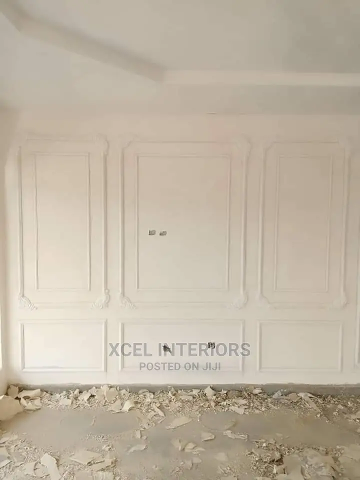 Wainscoting / Wall Cornice at 3800 Per Length