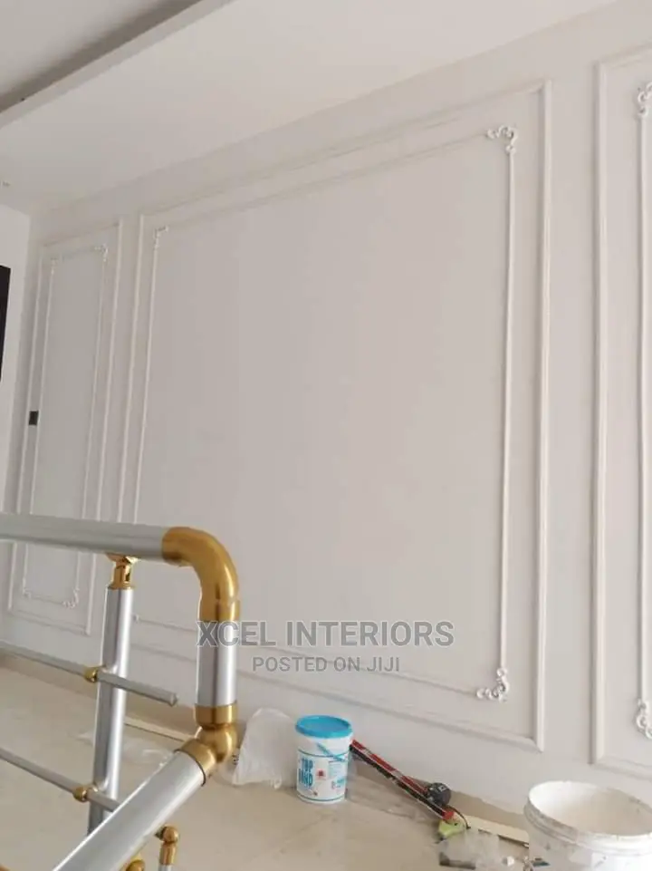 Wainscoting / Wall Cornice at 3800 Per Length