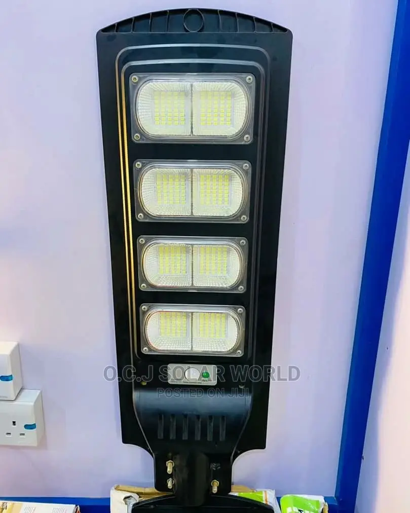 8 Eyes Solar Light