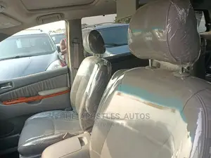 Toyota Sienna XLE Limited AWD 2006 Red