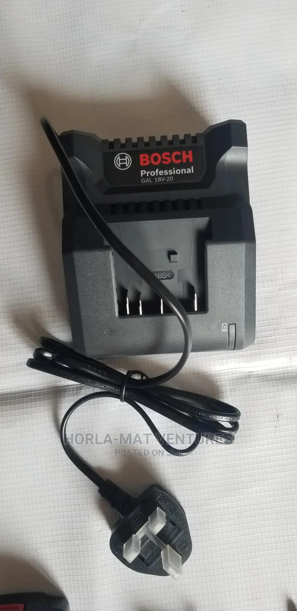 BOSCH REACHARGEABLE Cordless Drill / Driver