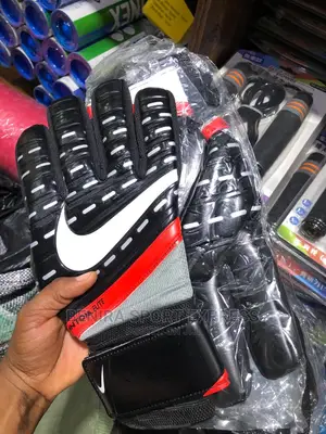 Keepers Gloves (Nike)