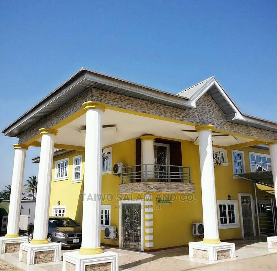 Functioning 31 Room Hotel With Hall at Oluyole Sharp Conner