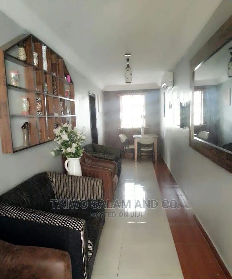 Functioning 31 Room Hotel With Hall at Oluyole Sharp Conner