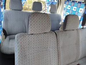 Toyota HiAce 2002 White