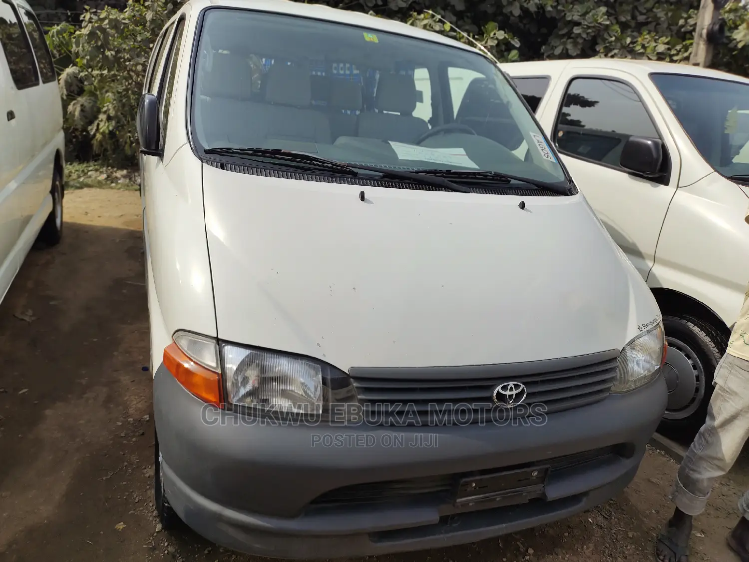 Toyota HiAce 2002 White