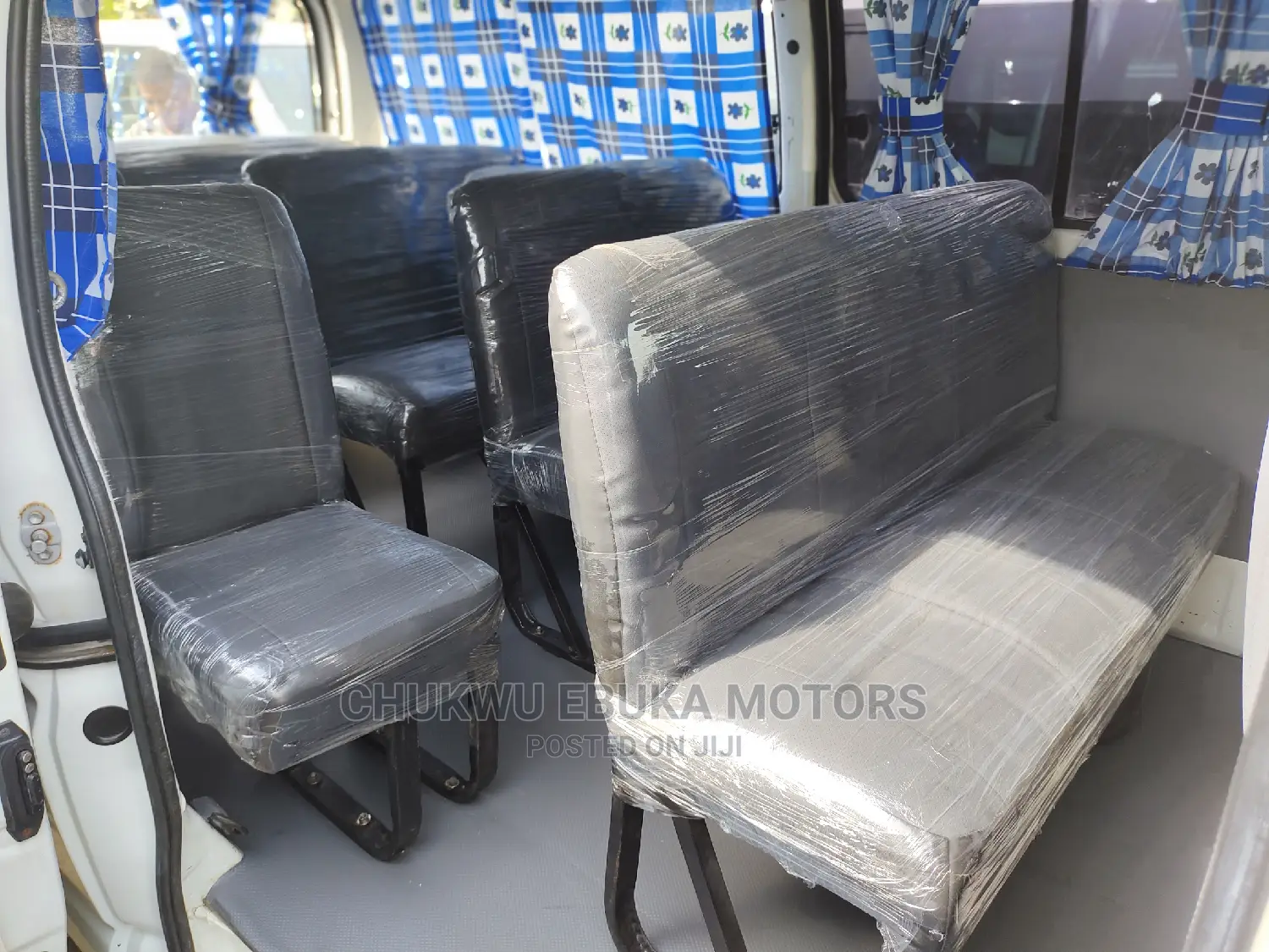 Toyota HiAce 2001 White