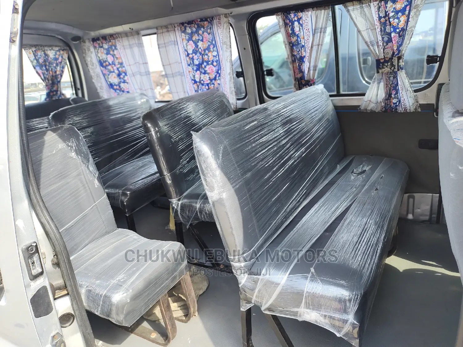 Toyota HiAce 2001 Grey
