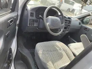 Toyota HiAce 2001 Grey