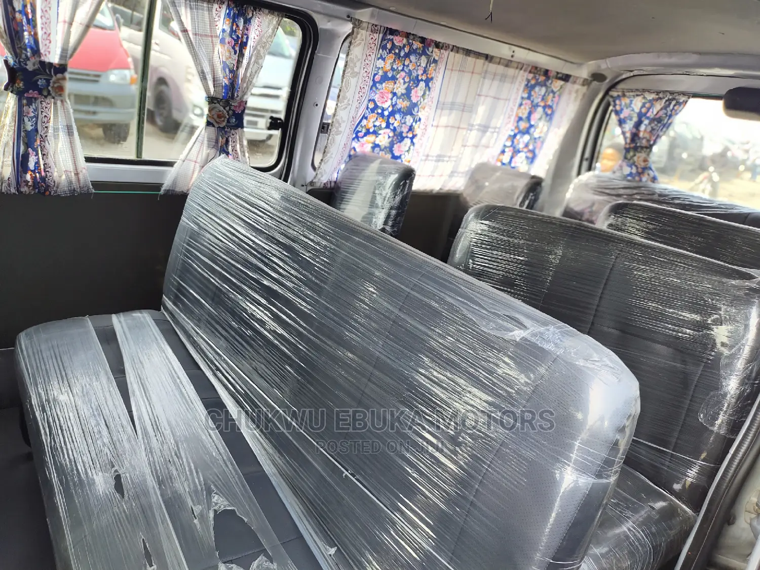 Toyota HiAce 2001 Grey
