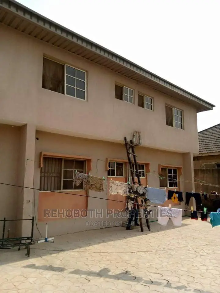 3bdrm Duplex in Red Gate, Ibadan for Sale