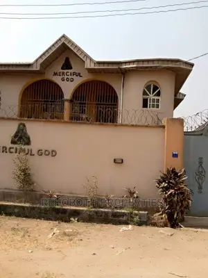 3bdrm Duplex in Red Gate, Ibadan for Sale