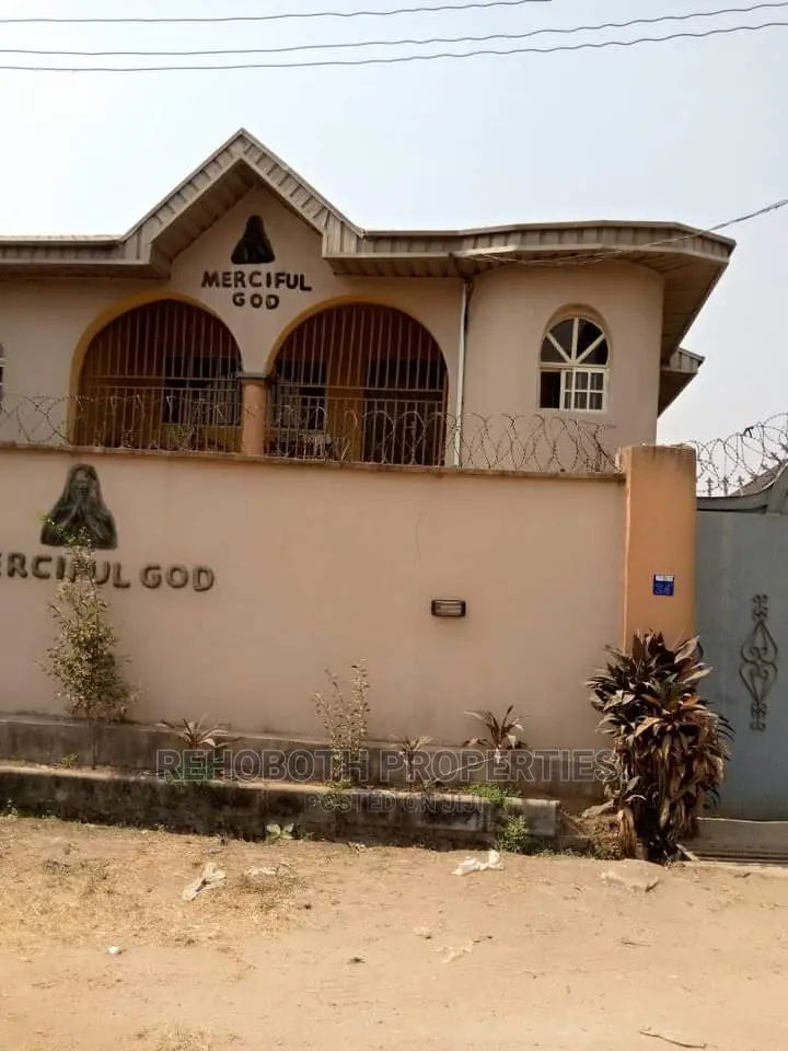 3bdrm Duplex in Red Gate, Ibadan for Sale
